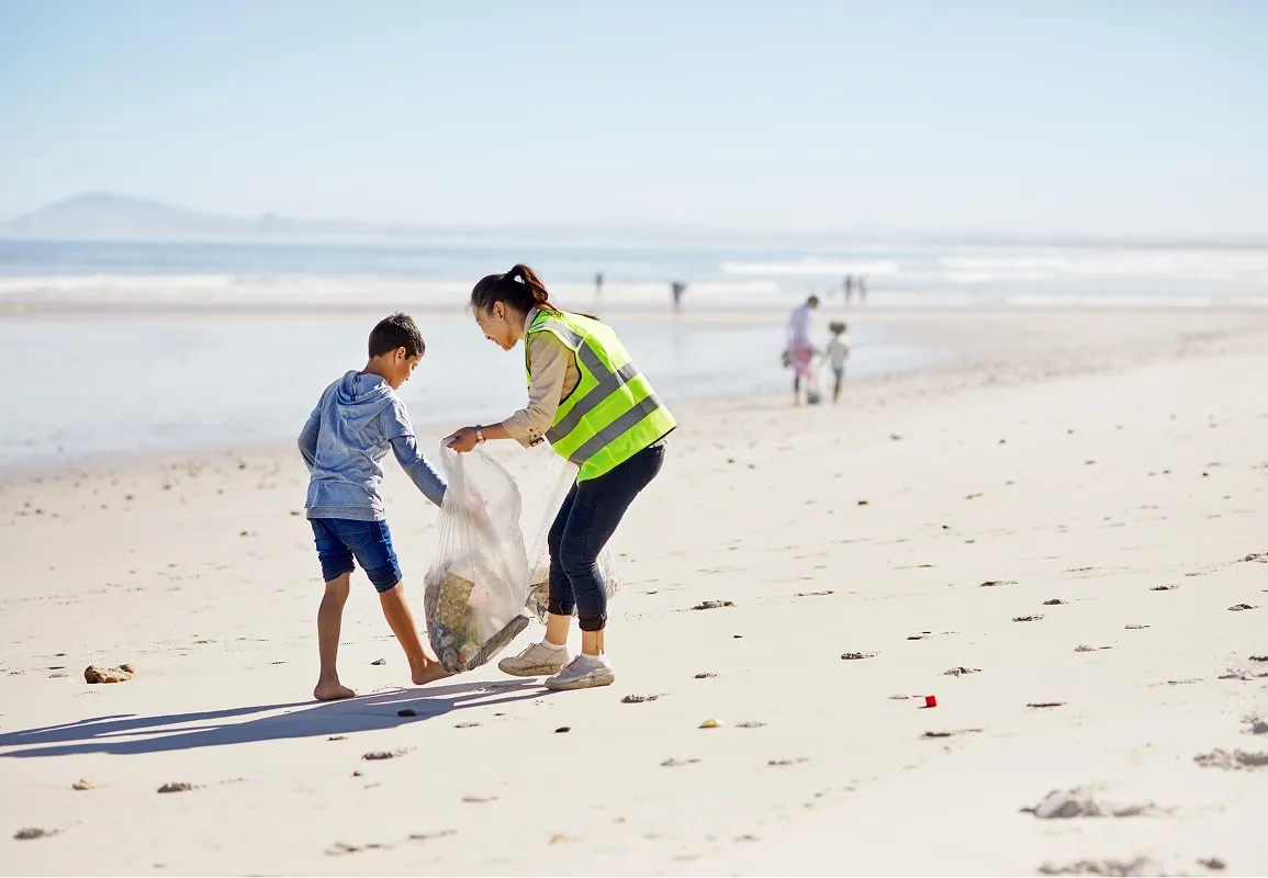 Volunteers cleaning the beach